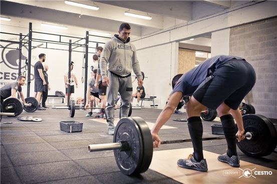 Exercices de stabilisation scapulaire: Obtenir des épaules fortes