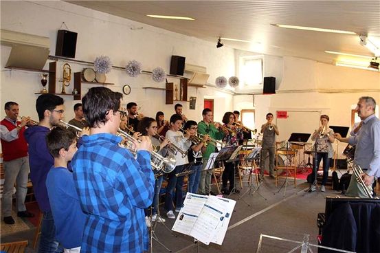 Stimolato il biberon: come mimare l'allattamento al seno